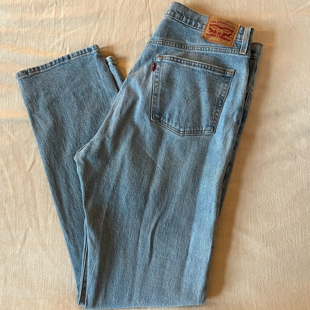 Women Levi 501s, 33x32